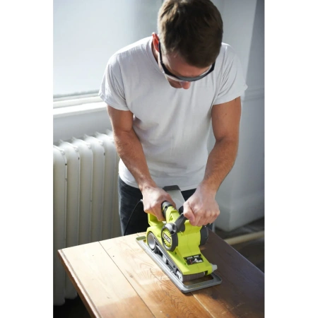 фото ленточная шлифмашина ryobi ebs 800v